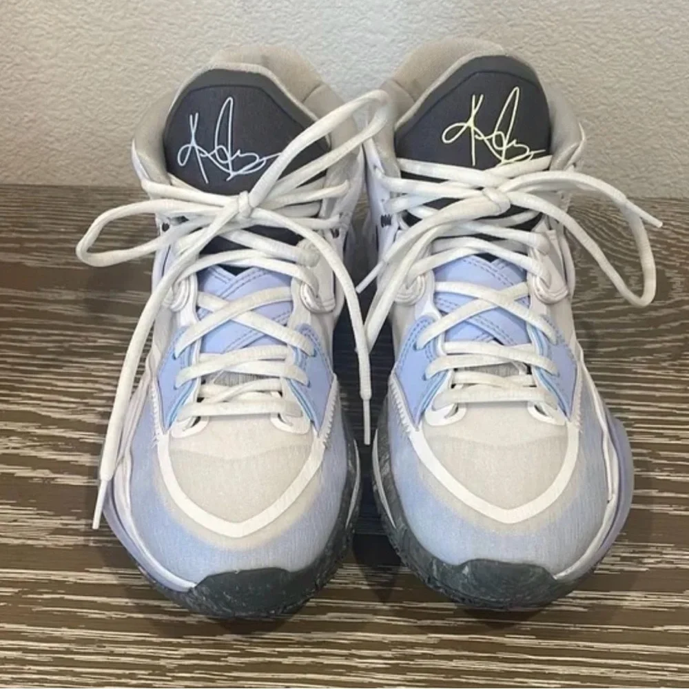 Nike Kyrie Infinity 